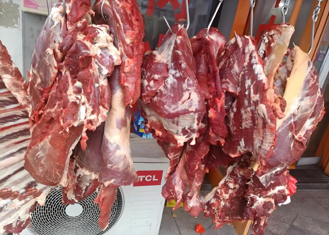 牛肉食材价格持续反弹成本压力激增的牛肉类餐饮暴露脆弱性